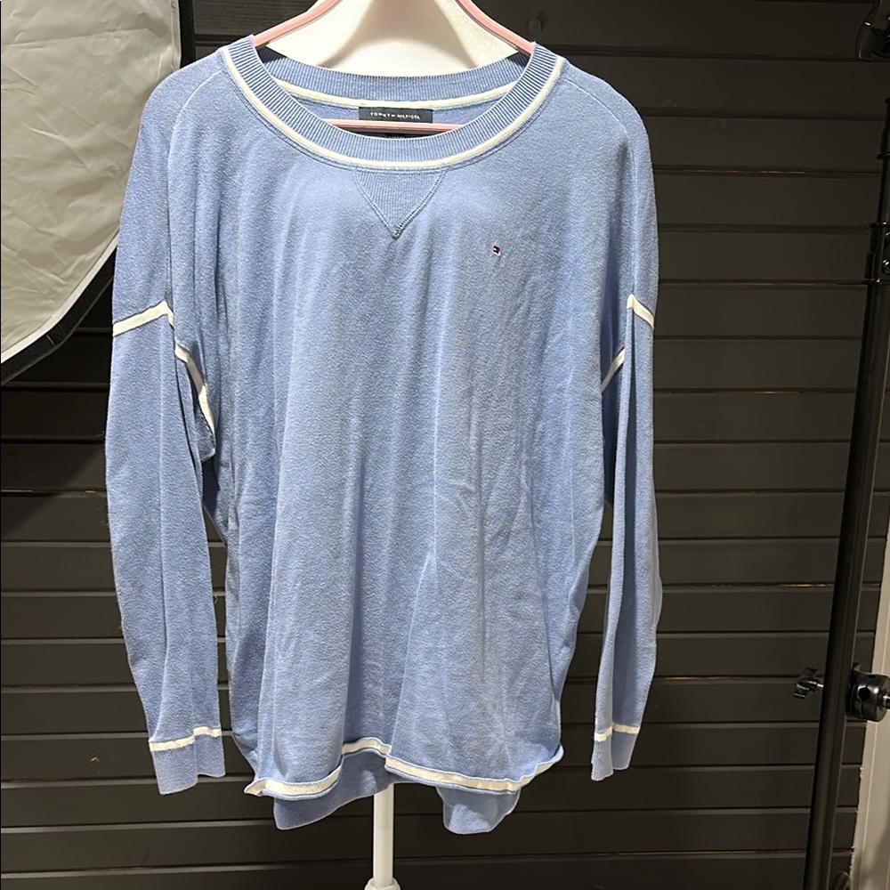 Tommy Hilfiger Women’s Periwinkle Sweater with White Trim size Large
